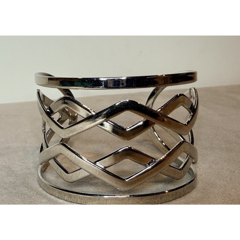 Lia Sophia Criss Cross Silver Toned Cuff Boho Ethno